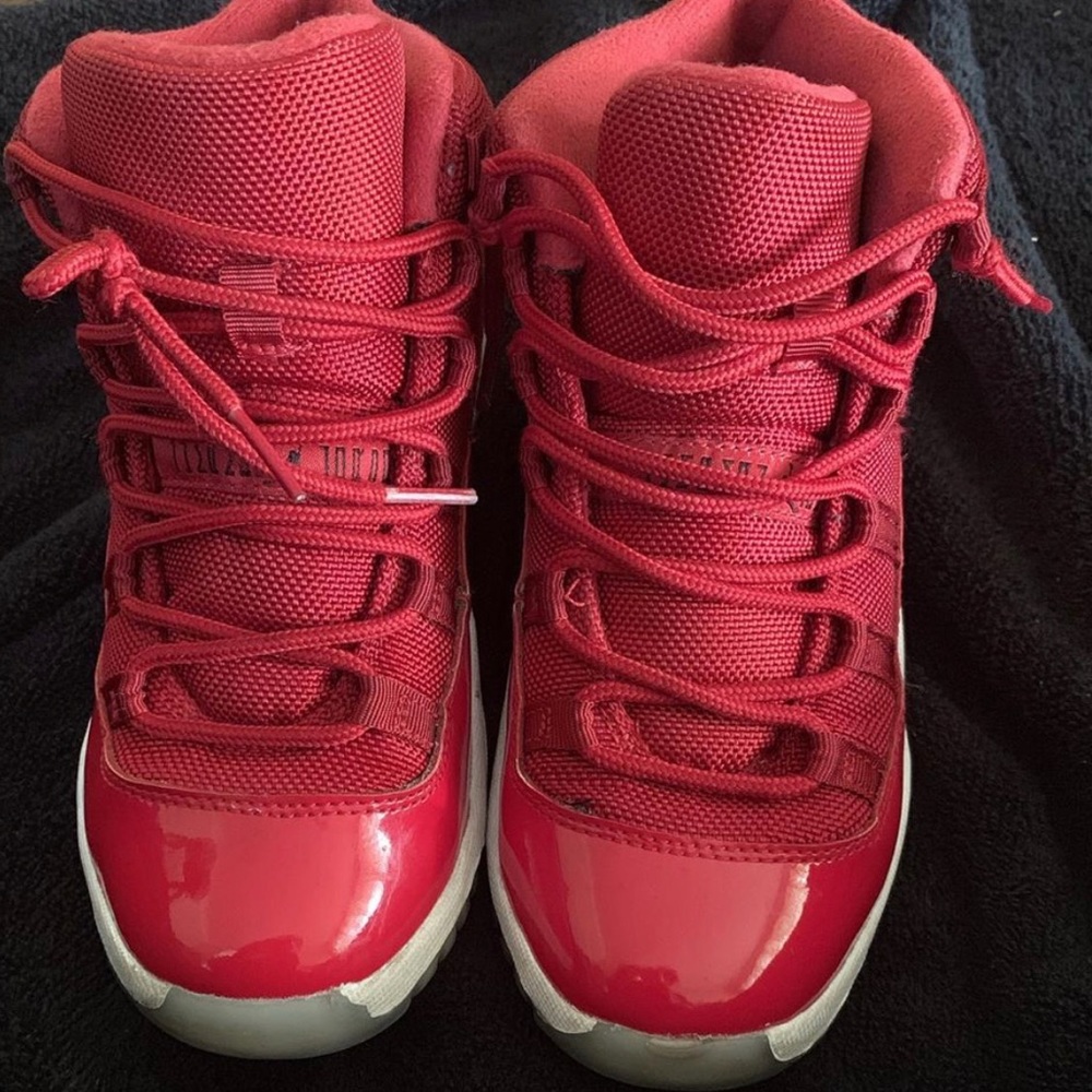 Boys size 3 Jordans